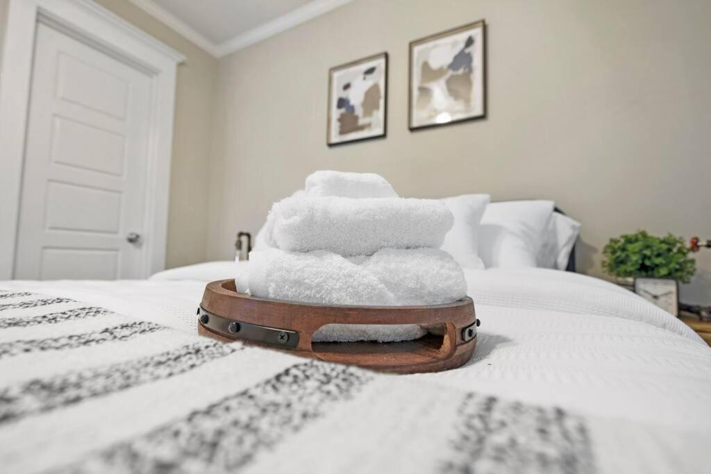 Historic Heights Cozy Nook Apartment Houston Bagian luar foto